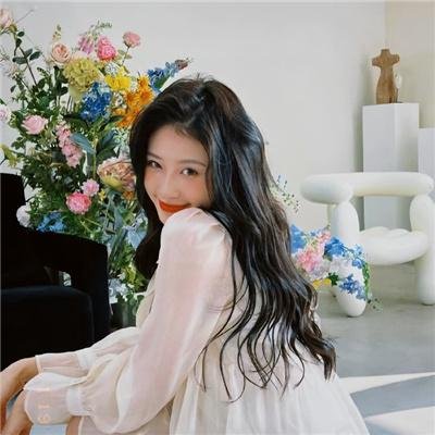 公寓里的两个女人